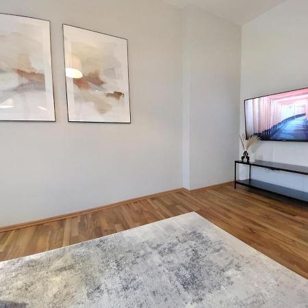 Milpau Recklinghausen1 - Modernes Und Zentrales Premium-Apartment Mit Queensize-Bett, Netflix, Nespresso, Smart-Tv Und Privatparkplatz المظهر الخارجي الصورة