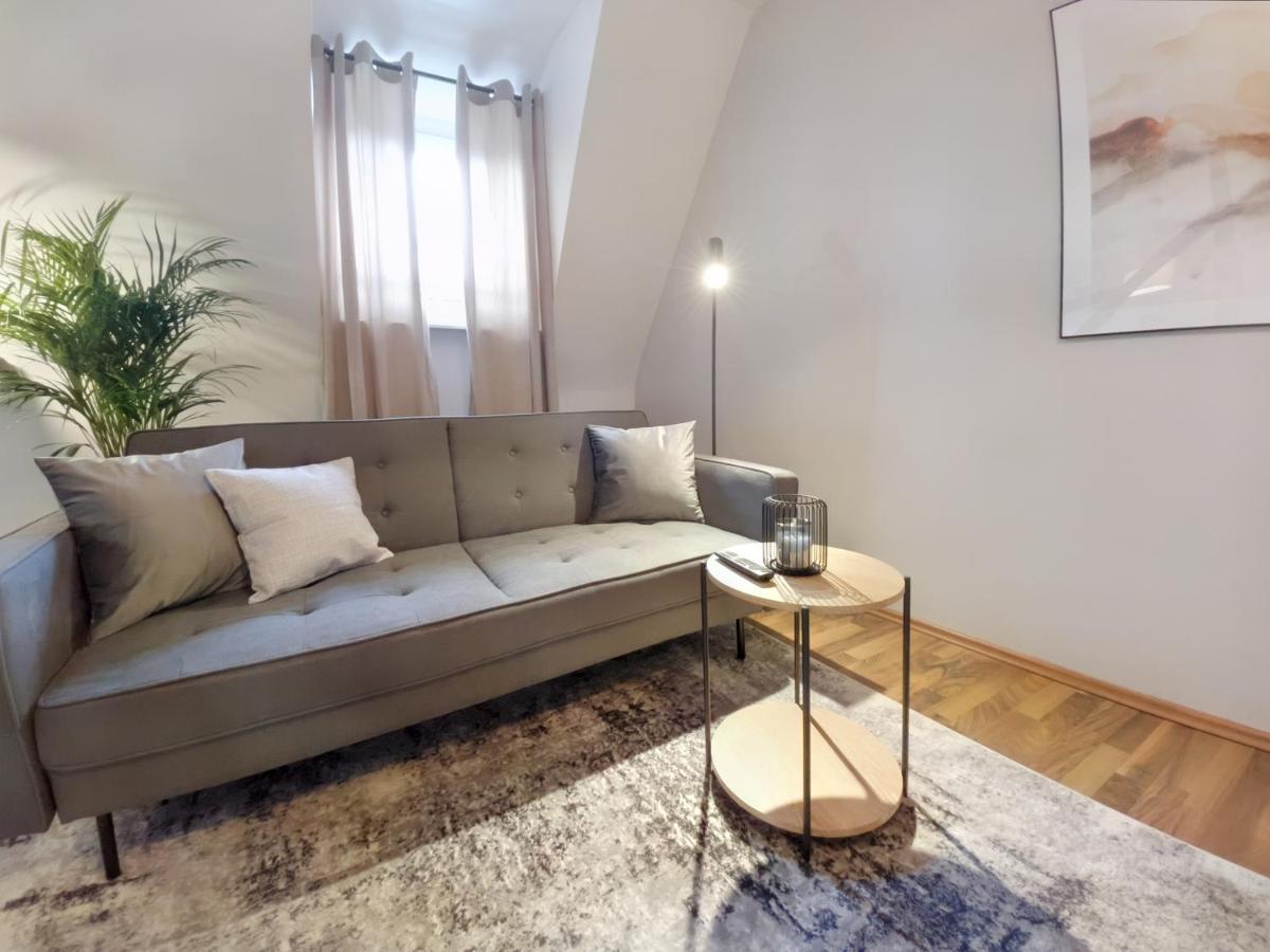 Milpau Recklinghausen1 - Modernes Und Zentrales Premium-Apartment Mit Queensize-Bett, Netflix, Nespresso, Smart-Tv Und Privatparkplatz المظهر الخارجي الصورة
